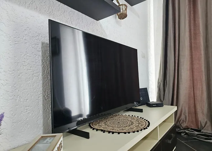 Estia Seaview * Golem (Tirana)